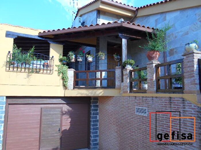 Casas en venta y pisos alquiler - 3