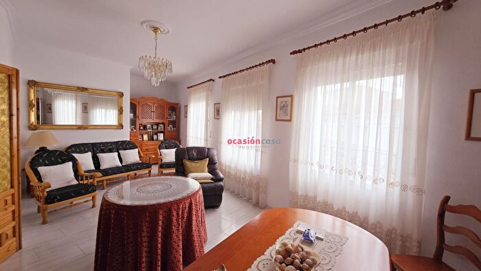Casas en venta y pisos alquiler - 3