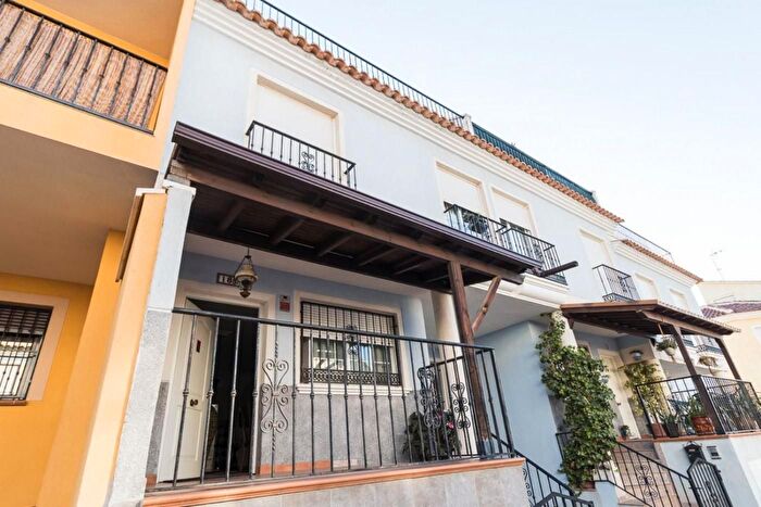 Casas en venta y pisos alquiler - 1