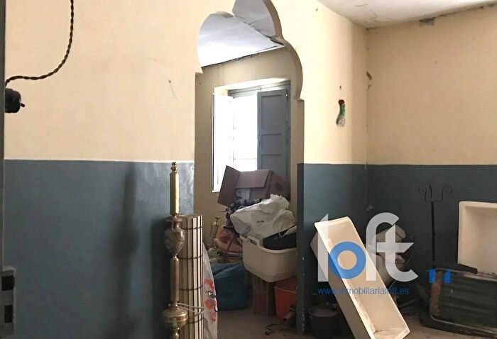 Casas en venta y pisos alquiler - 2