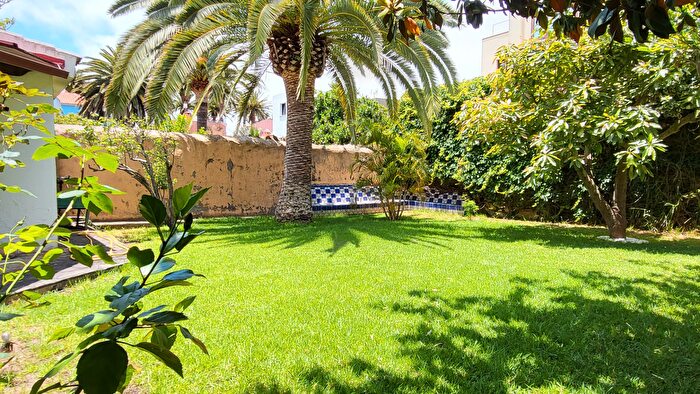 Casas en venta y pisos alquiler - 1