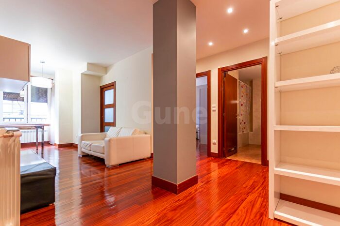 Casas en venta y pisos alquiler - 2