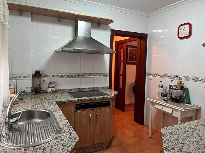 Casas en venta y pisos alquiler - 2