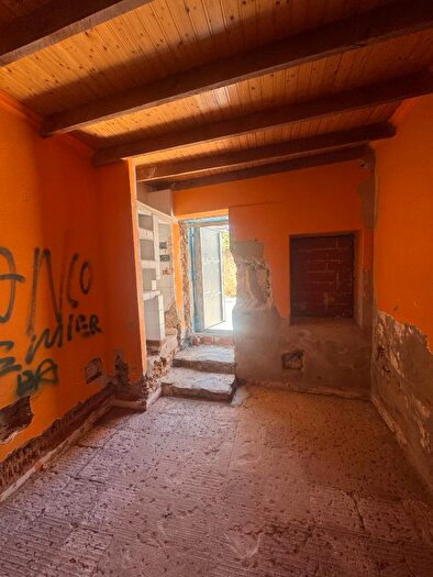 Casa en venta en Utiel, Valencia de 2 habitaciones