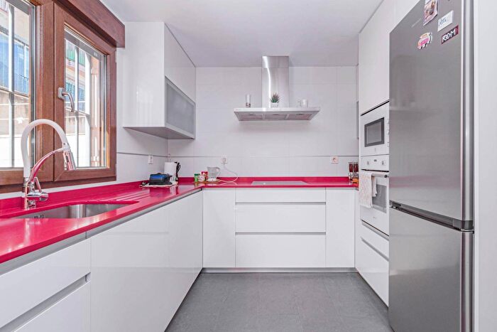 Casas en venta y pisos alquiler - 2