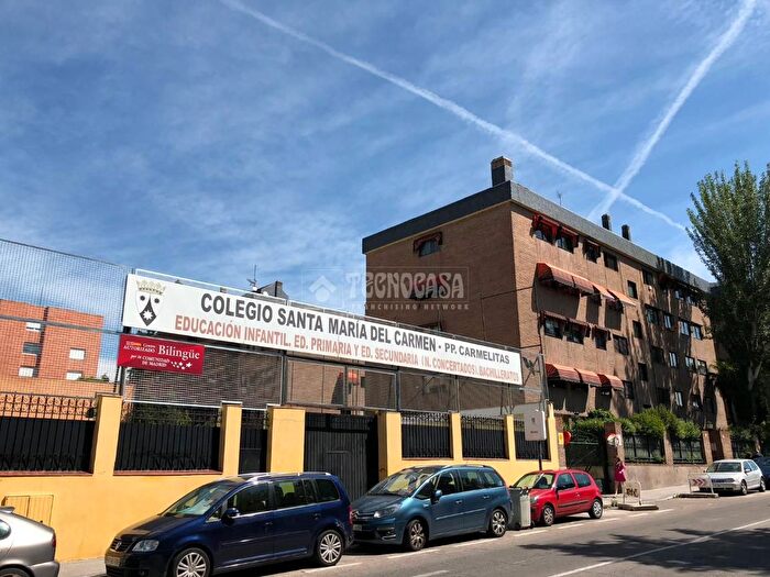 Casas en venta y pisos alquiler - 3