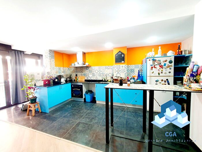 Casas en venta y pisos alquiler - 3