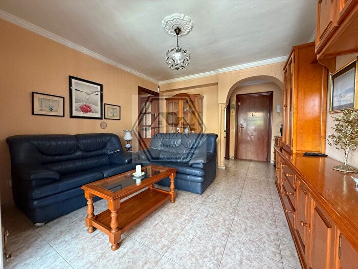 Casas en venta y pisos alquiler - 2