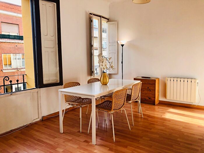 Casas en venta y pisos alquiler - 2