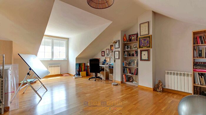 Casas en venta y pisos alquiler - 2