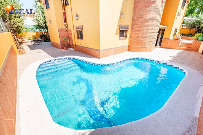 Casas en venta y pisos alquiler - 1