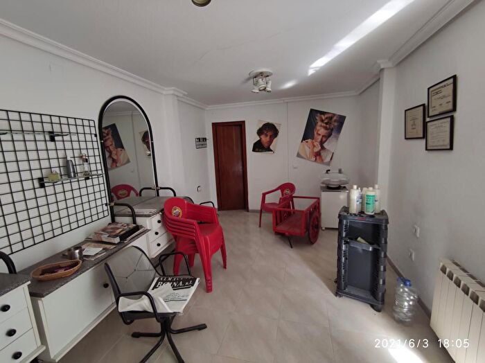 Casas en venta y pisos alquiler - 2