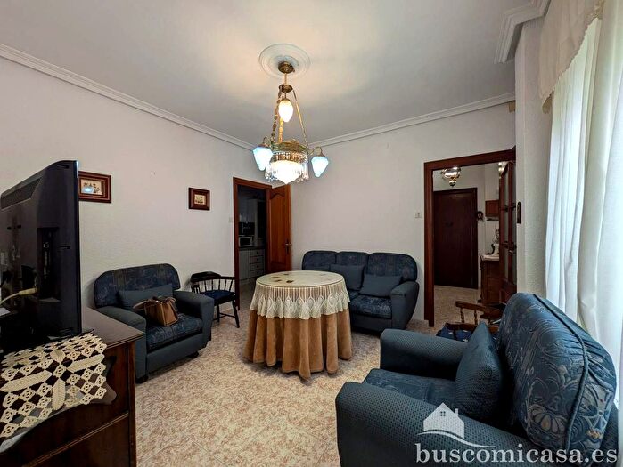 Casas en venta y pisos alquiler - 1