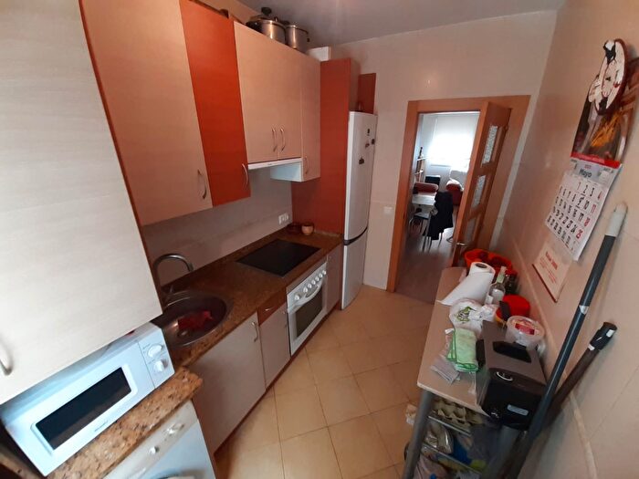 Casas en venta y pisos alquiler - 1