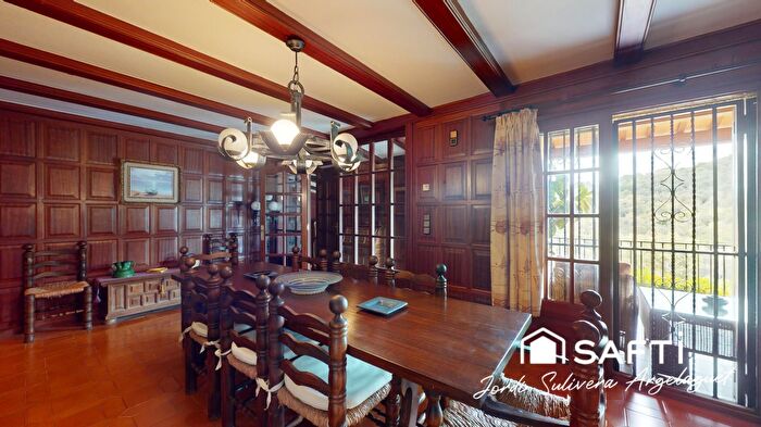 Casas en venta y pisos alquiler - 3