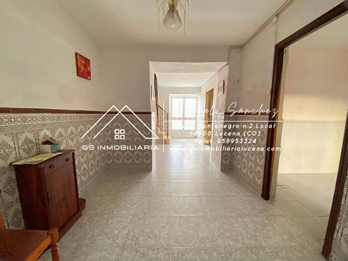 Casas en venta y pisos alquiler - 1