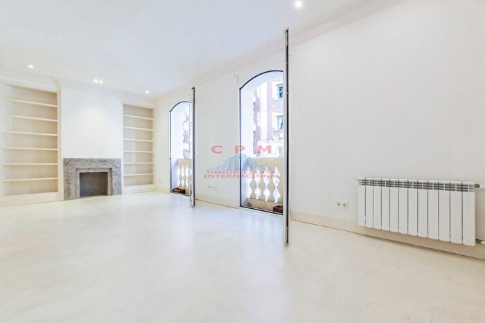 Piso en alquiler en Chamberí, Almagro de 2 habitaciones