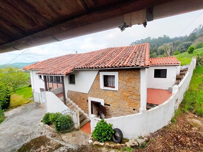 Casa en venta en Pravia, Asturias