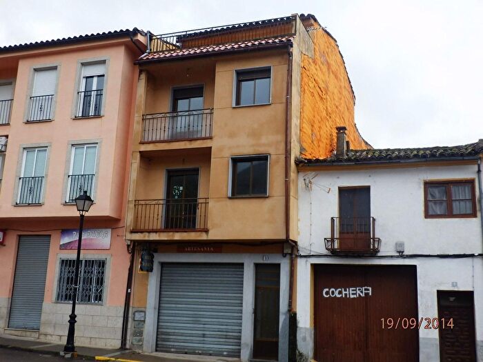 Casas en venta y pisos alquiler - 1