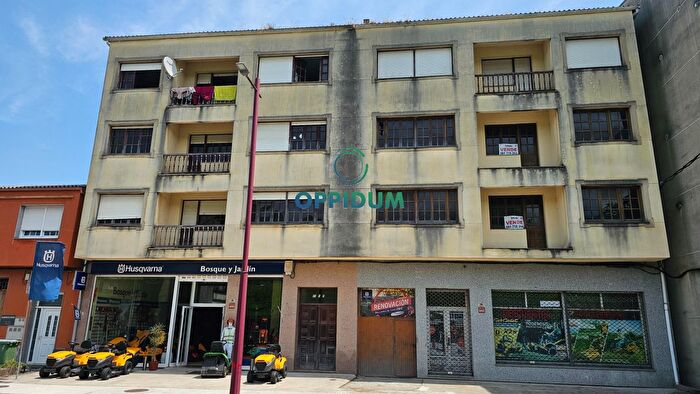 Piso en venta en Vimianzo, A Coruña de 4 habitaciones