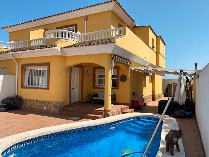 Casa en venta en Las Lomas de Rame Bahía Bella, Los Alcázares de 4 habitaciones