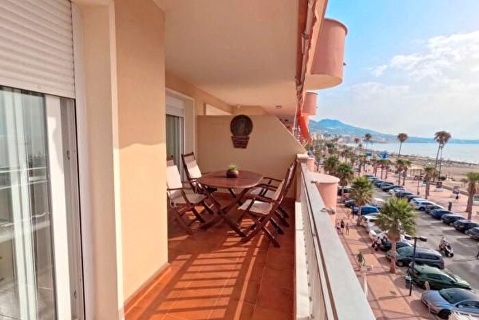 Piso en venta en Playa de los Boliches, Fuengirola de 3 habitaciones