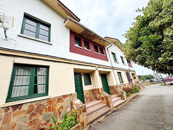 Casa en venta en Vegadeo, Asturias de 7 habitaciones