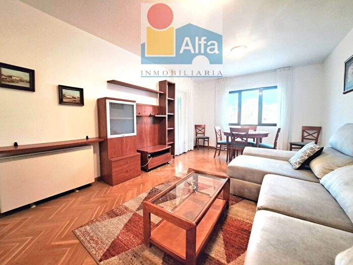 Casas en venta y pisos alquiler - 3