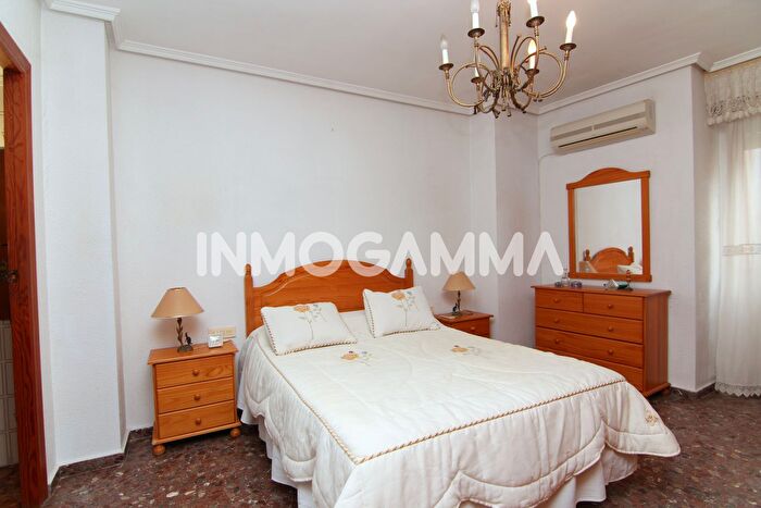 Casas en venta y pisos alquiler - 2