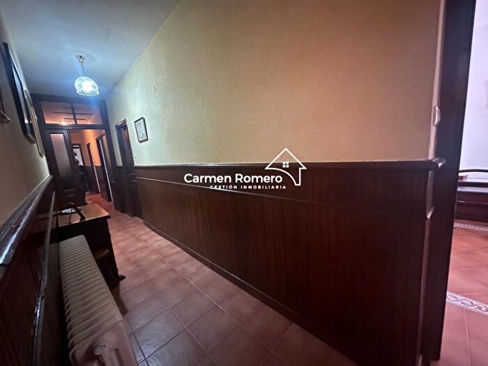 Casas en venta y pisos alquiler - 3
