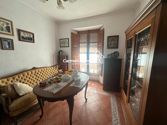 Casas en venta y pisos alquiler - 2