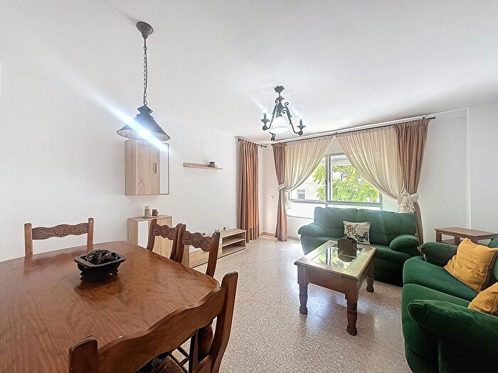 Piso en venta en Estepona Pueblo, Centro de 4 habitaciones