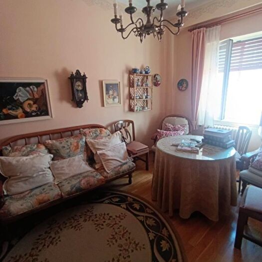 Casas en venta y pisos alquiler - 2