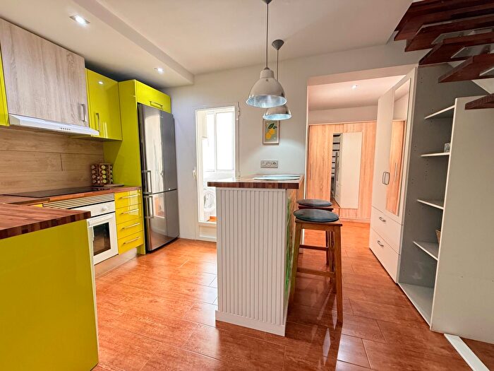 Casas en venta y pisos alquiler - 3