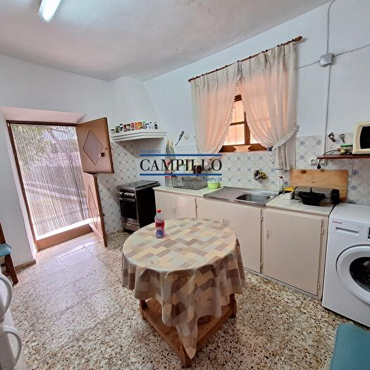 Casa en venta en Berja, Almería de 3 habitaciones