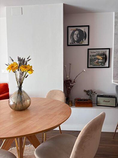 Casas en venta y pisos alquiler - 2