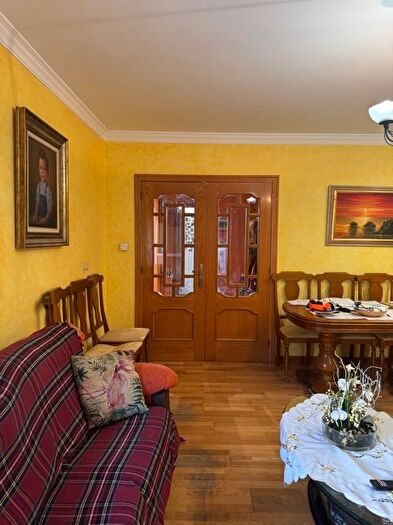 Casas en venta y pisos alquiler - 1