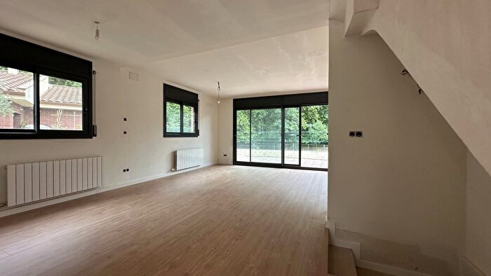 Casas en venta y pisos alquiler - 3