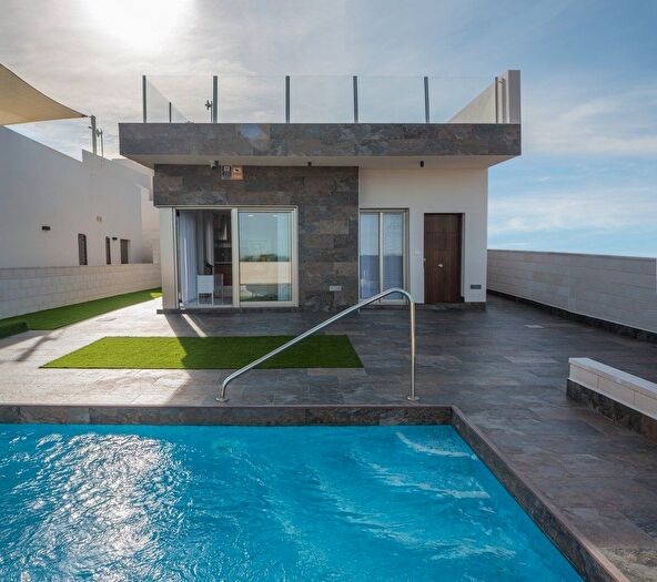 Casas en venta y pisos alquiler - 1