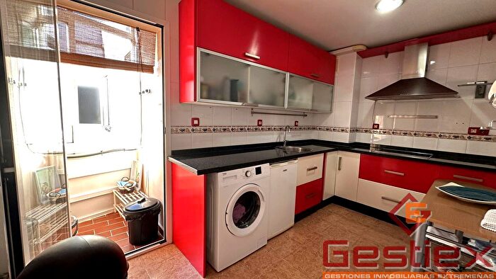 Casas en venta y pisos alquiler - 3