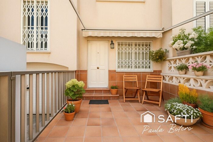 Casa en venta en Masia Nova Solicrup, Vilanova i la Geltrú de 5 habitaciones