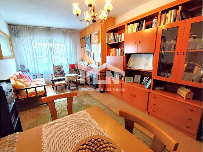 Casas en venta y pisos alquiler - 2