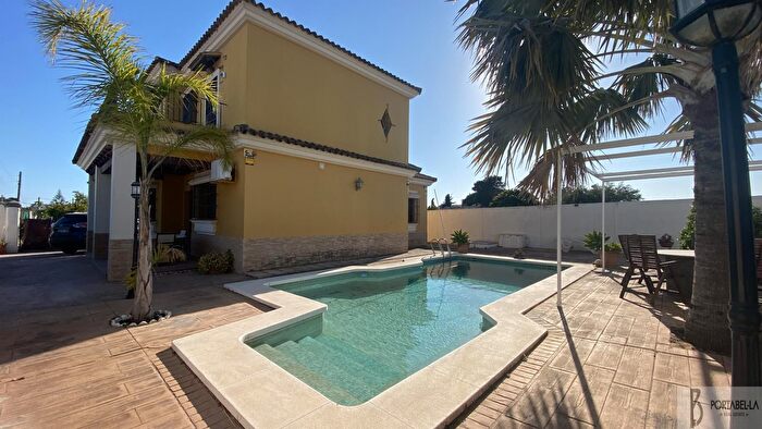 Casa en venta en Ctra Sanlúcar Cuatro Pinos, Cuatro Pinos El Carmen de 4 habitaciones
