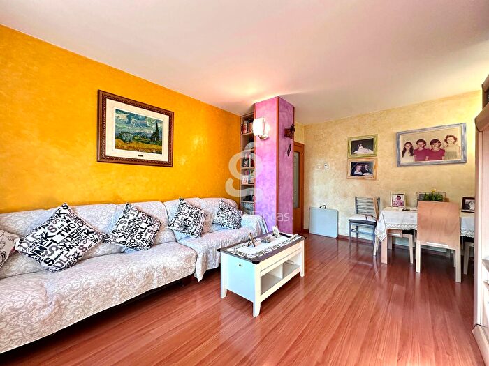 Casas en venta y pisos alquiler - 2