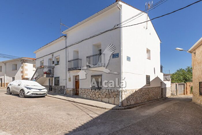 Casa en venta en Espinosa de Henares pueblo, Espinosa de Henares de 6 habitaciones