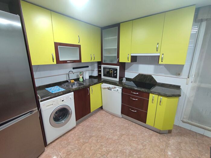 Casas en venta y pisos alquiler - 1