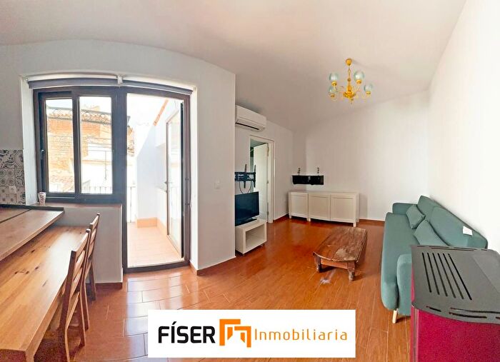 Casas en venta y pisos alquiler - 2