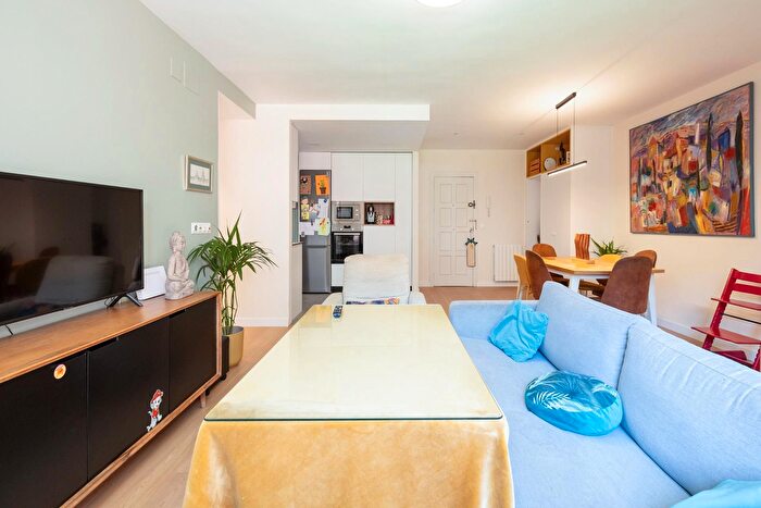 Casas en venta y pisos alquiler - 2