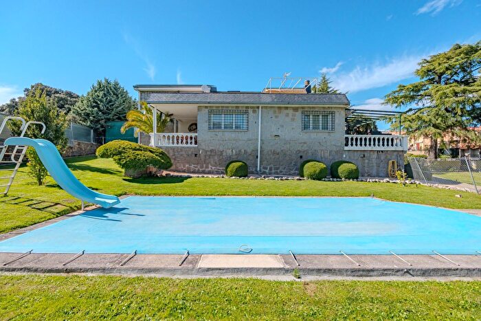 Casas en venta y pisos alquiler - 2