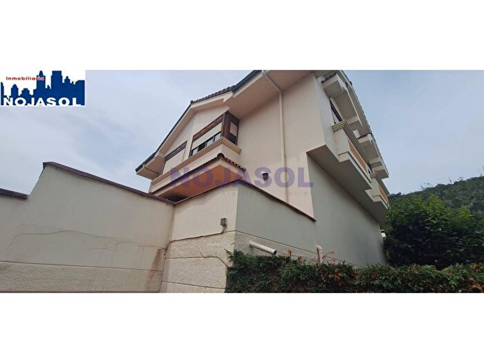 Casas en venta y pisos alquiler - 1